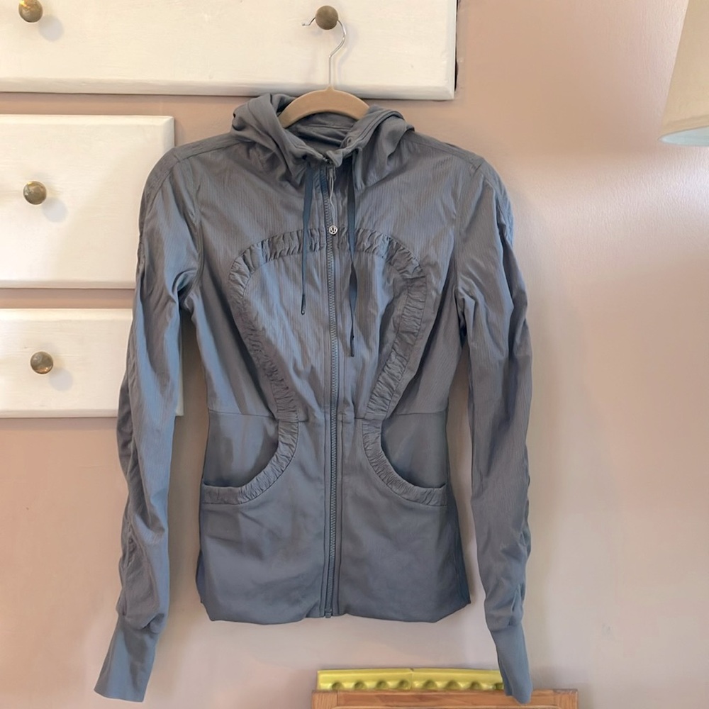 Lululemon reversible zip up hoody women’s sz 8